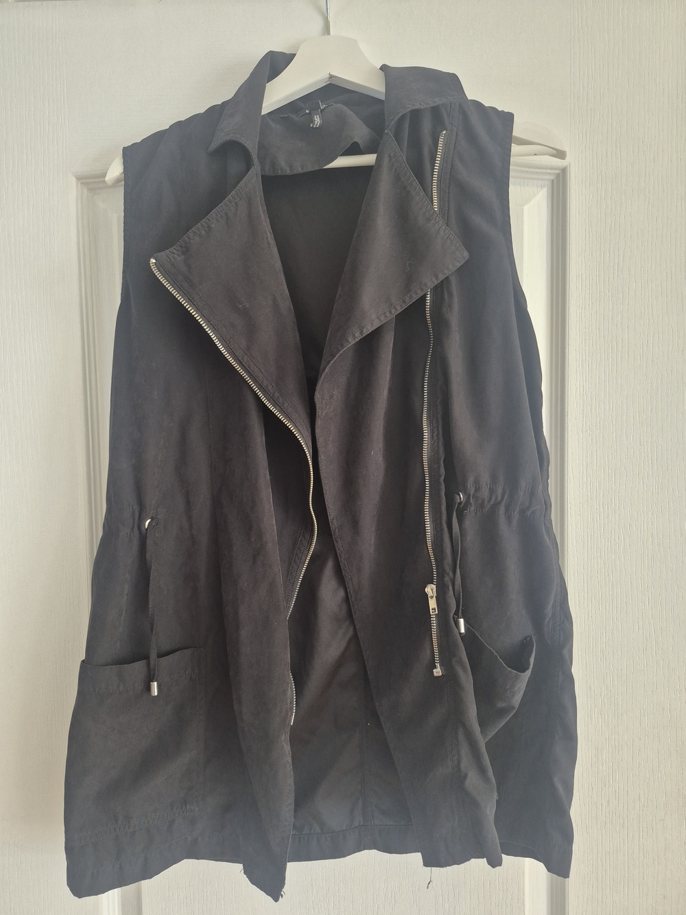Buffalo Black Sleeveless Zip-Front Vest